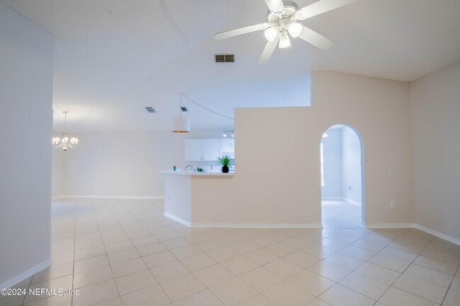 Building Photo - 3158 Ash Harbor Dr E
