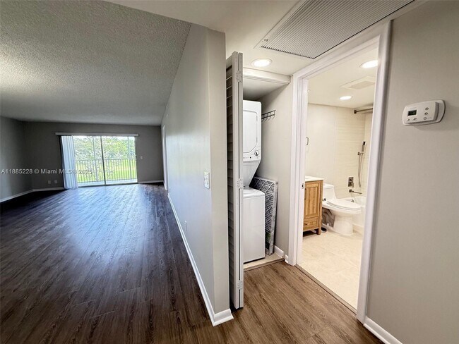 Building Photo - 901 SW 128th Ave