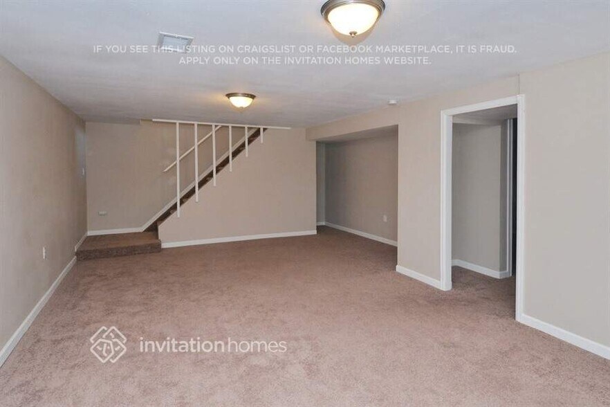 Building Photo - 1006 S Macon St