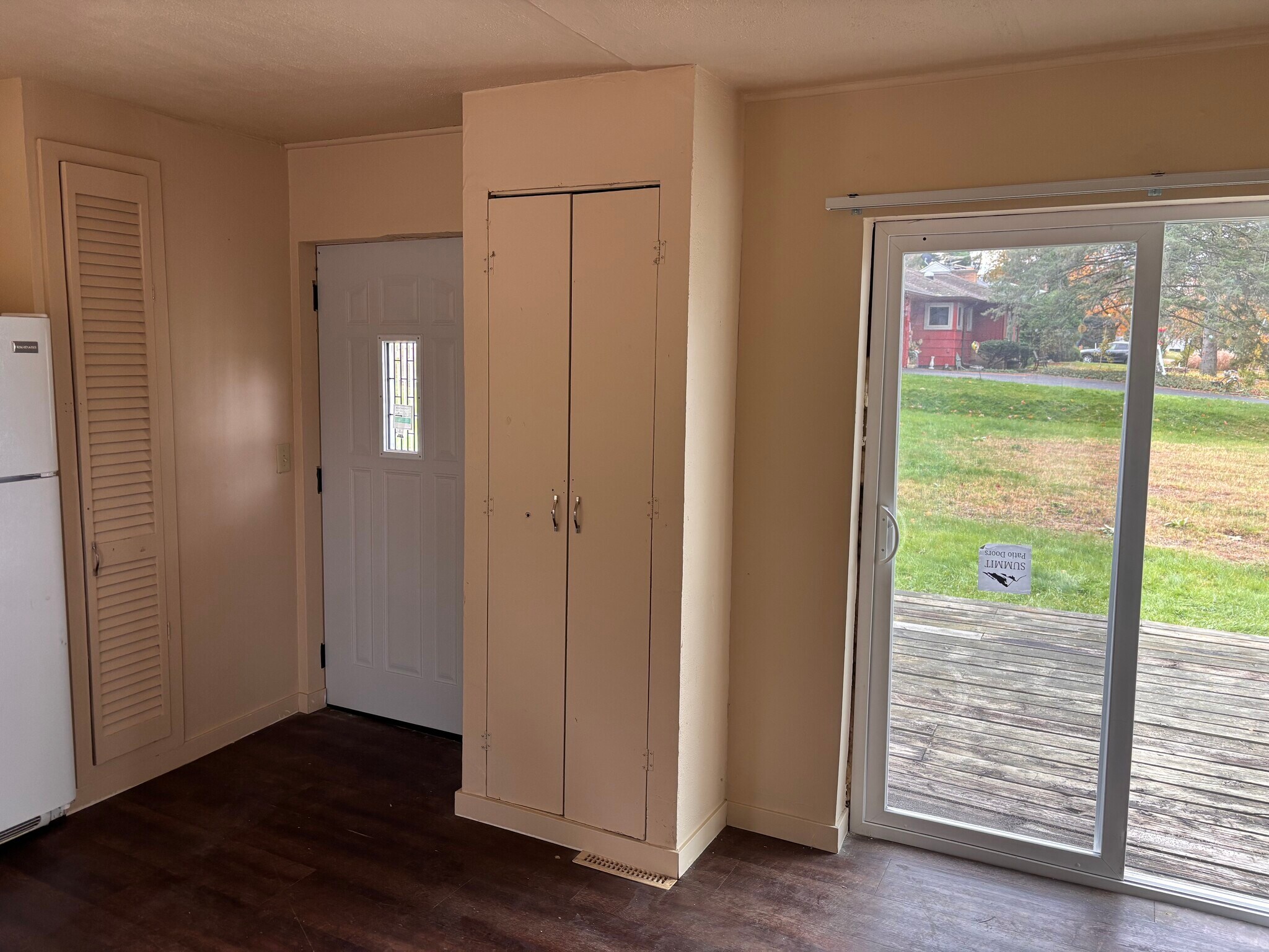 Building Photo - 3055 N 6th St