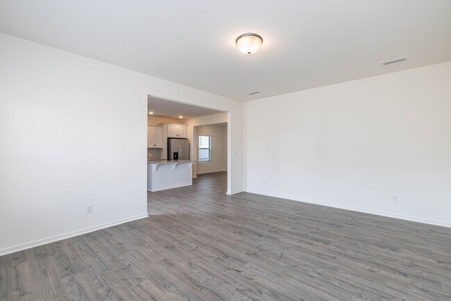 Building Photo - 4 Bedroom Home Piedmont School District - ...