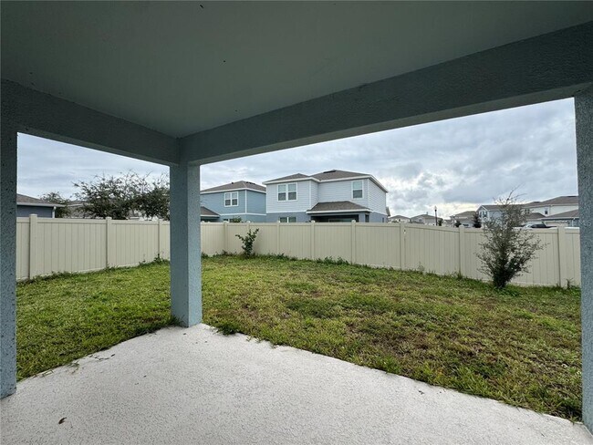 Building Photo - 2102 Charming Ave