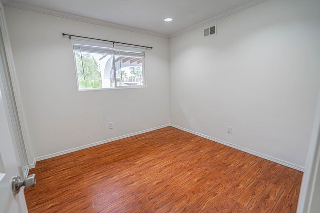 Building Photo - Upgraded 3 Bedroom Rental Home in Canyon C...