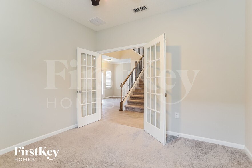 Building Photo - 3999 Heatherbrook Pl