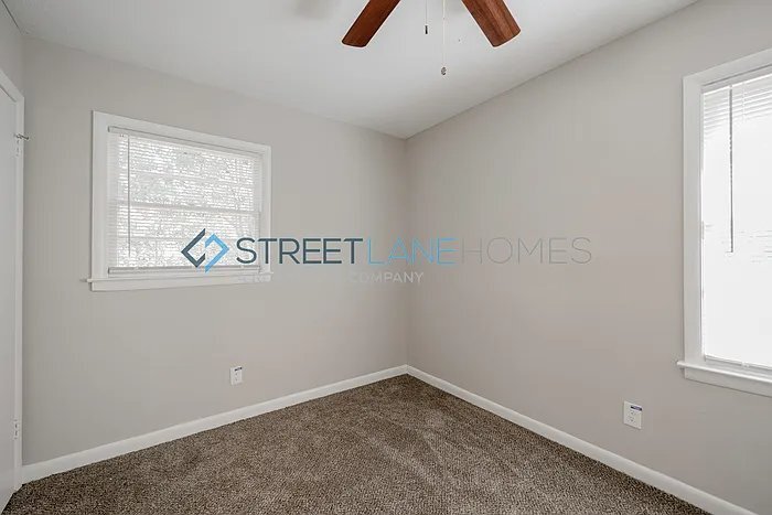 Building Photo - 509 26th St