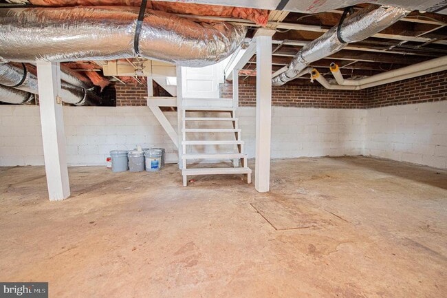 Building Photo - 417 Winder St