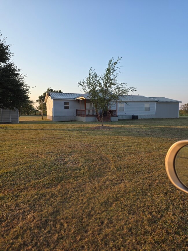 Building Photo - 187 County Rd 4113