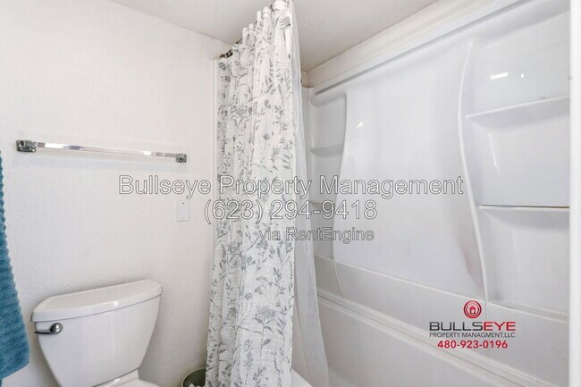 Building Photo - 8344 N 21st Dr