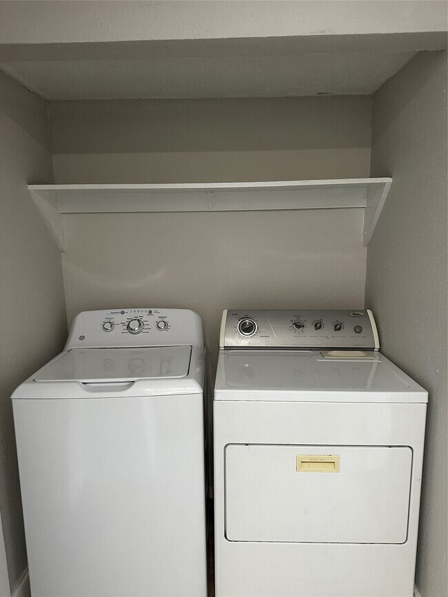 Building Photo - 9534 Pagewood Ln