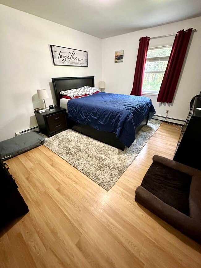 Building Photo - 3bd, 2 bath Home for Rent w/ Large 2 Car G...