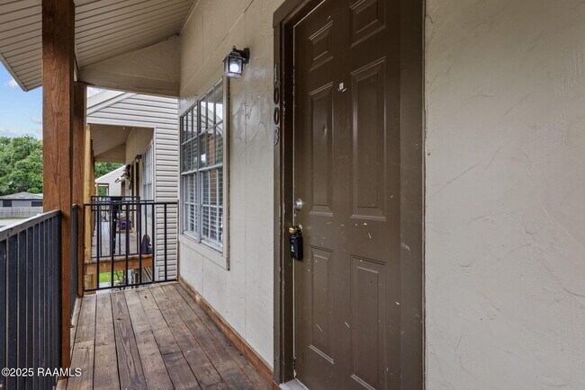 Primary Photo - 300 Lozes Ave