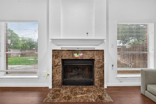 Building Photo - 6311 Drake Elm Dr