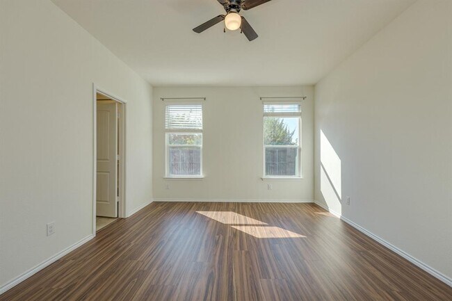 Building Photo - 17006 Gibbons Path