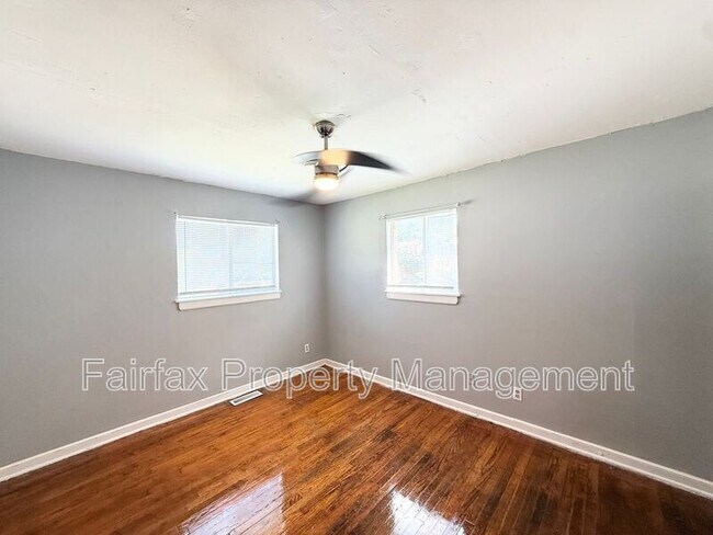 Building Photo - 2308 Nebo St