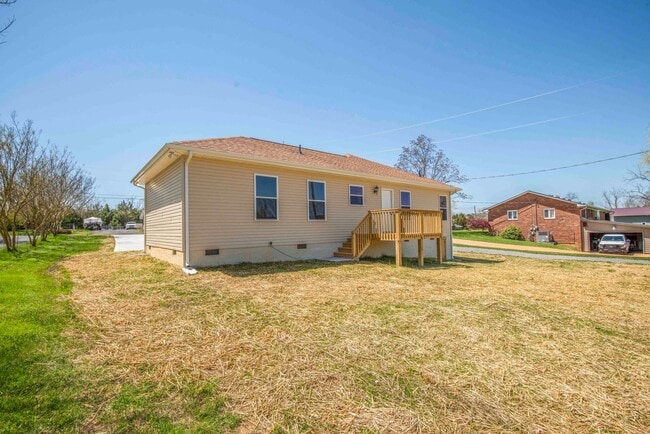 Building Photo - Knoxville 37849 - 3BR/2.5BA home with wash...