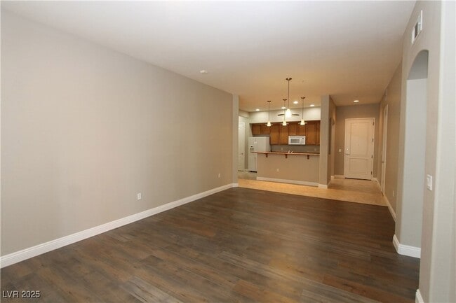 Building Photo - 26 E Serene Ave