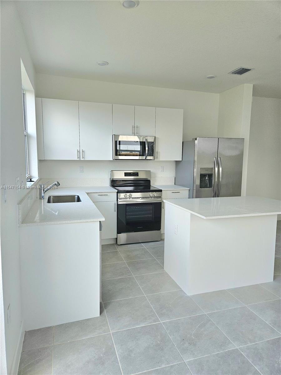 Building Photo - 29221 SW 162nd Ct