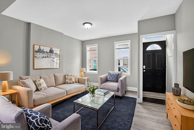 Building Photo - 116 McClellan St