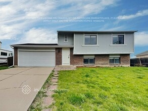 Building Photo - 9525 W David Ave