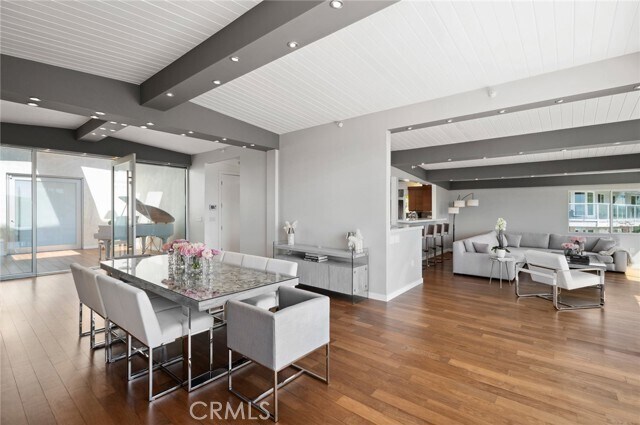 Building Photo - 2085 Temple Hills Dr
