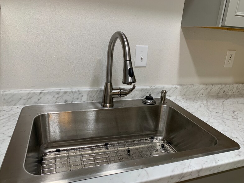 Building Photo - 2335 55th St