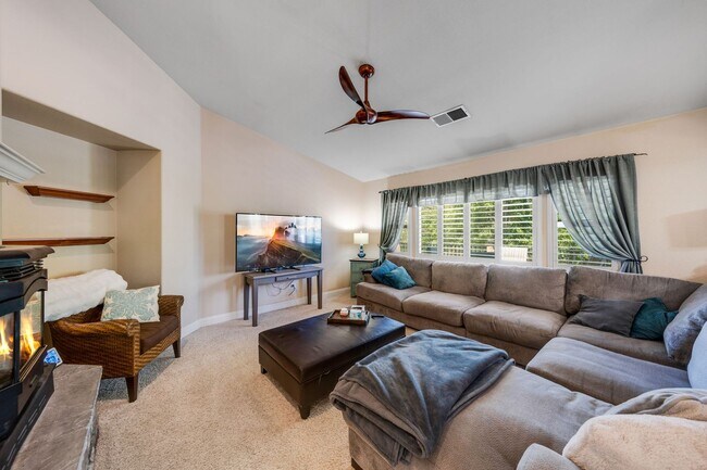 Building Photo - 4011 Prairie Falcon Dr
