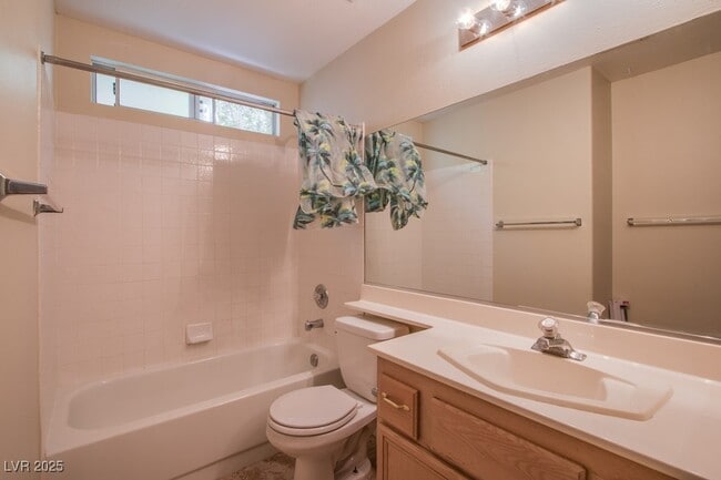 Building Photo - 1640 Eagle Peak Way