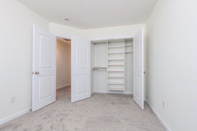 Building Photo - 211 Shady Grove Dr