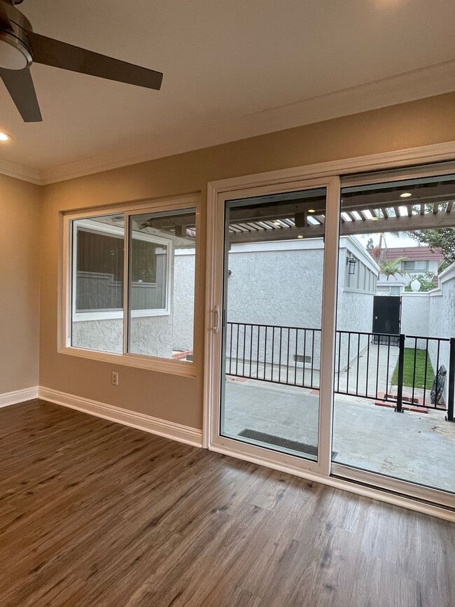Building Photo - Beautiful Condo in Private Community