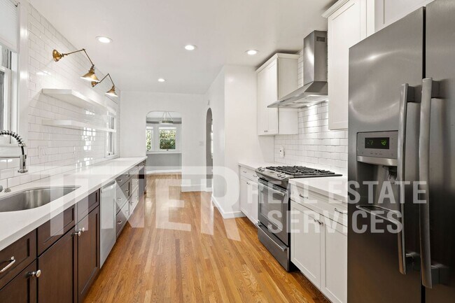 Building Photo - 1321 17th St