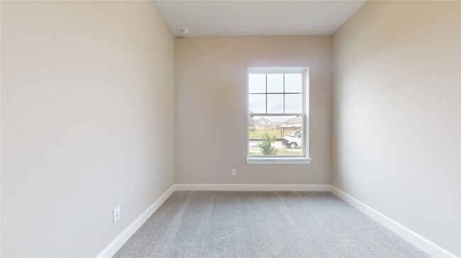 Building Photo - 122 Hazelnut Dr
