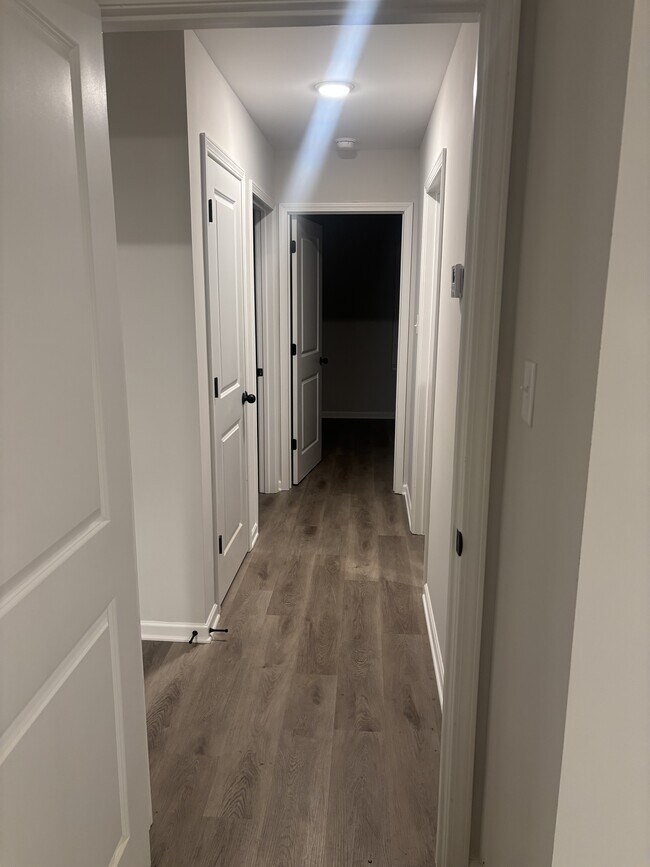 Building Photo - 2585 Callie Rd