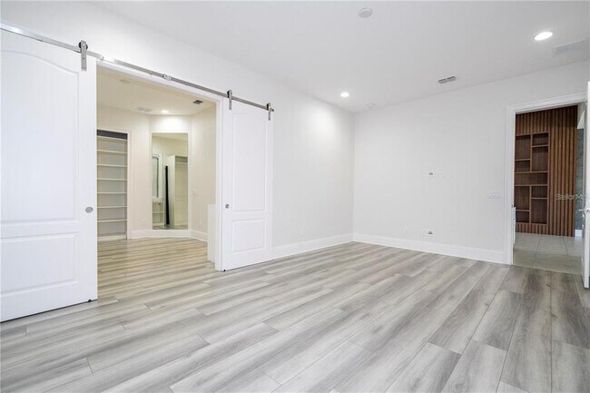 Building Photo - 13370 Alderley Dr