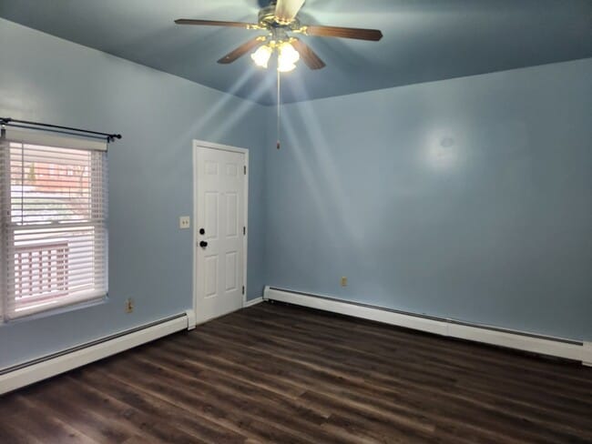 Building Photo - 2015 12th Ave