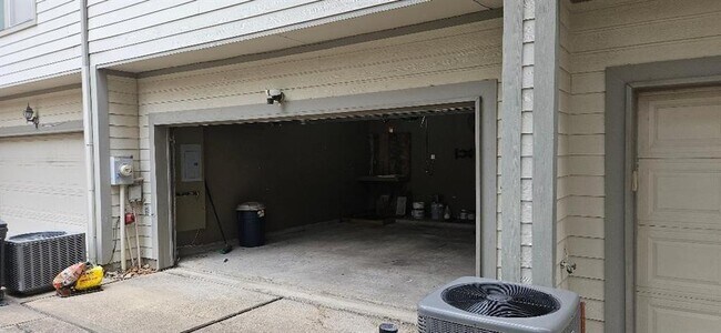 Building Photo - 1507 Oneil St