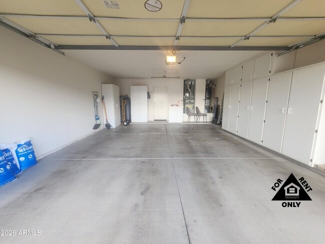 Building Photo - 14750 W Avalon Dr