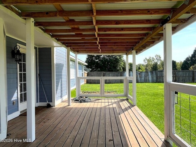Building Photo - 108 Chapel Hill Dr
