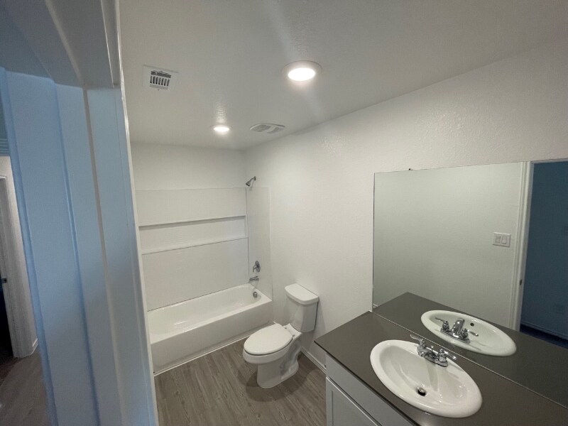 Building Photo - 14234 Llama Pl