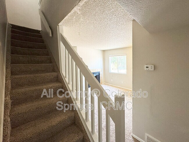 Building Photo - 347 W Iowa Ave