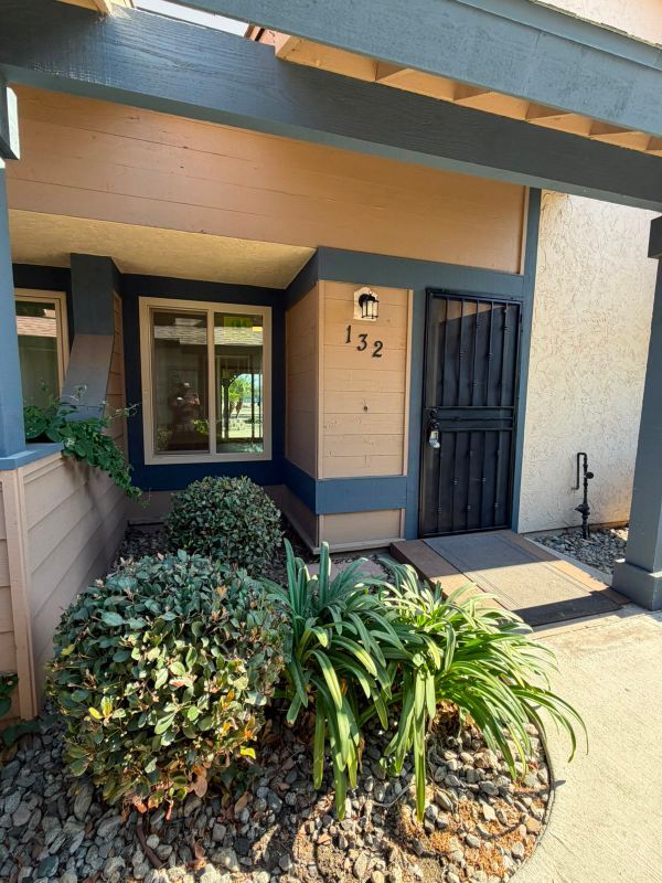 Building Photo - 2410 Tocayo Ave