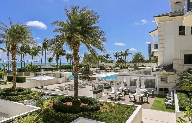Building Photo - 4779 Collins Ave