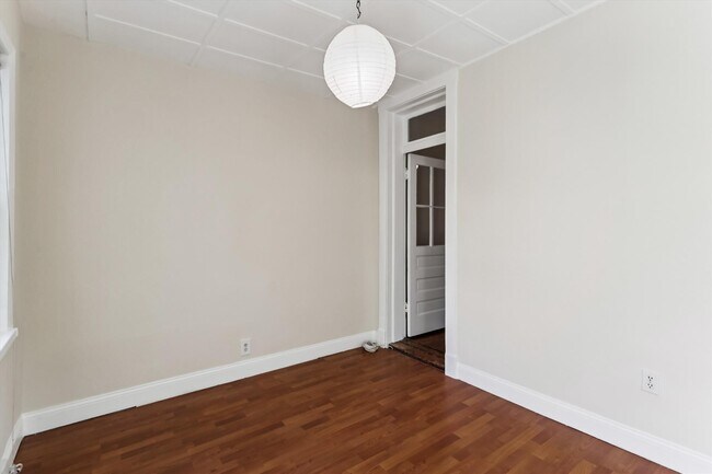 Building Photo - 4618 15th St NW