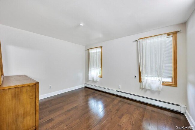 Building Photo - 59 Andover Ln