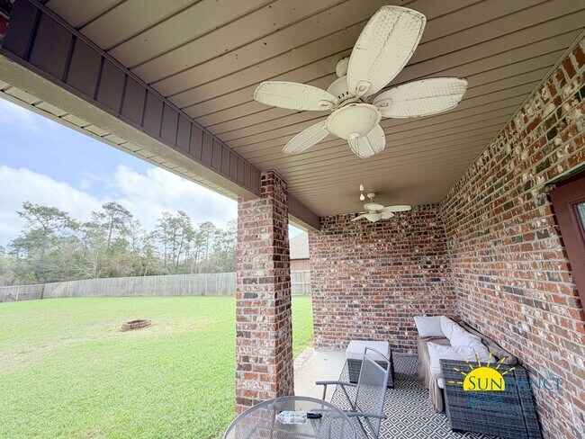 Building Photo - Spacious 4BR Home in Treasure Isle Estates in Navarre!