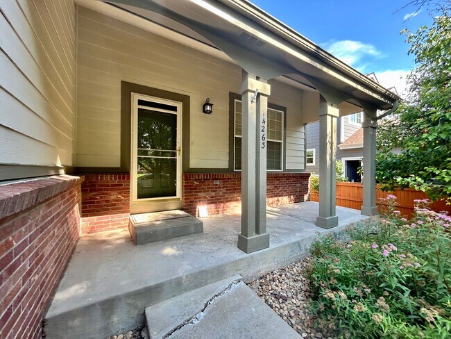 Building Photo - Spacious 3Bd Home in the Broadlands