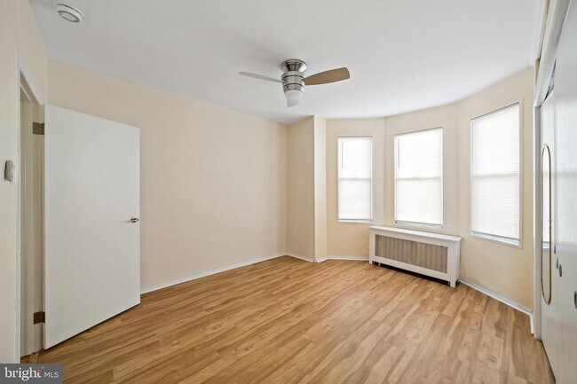 Building Photo - 2021 S Garnet St