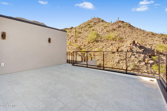 Building Photo - 6975 North 39th Pl