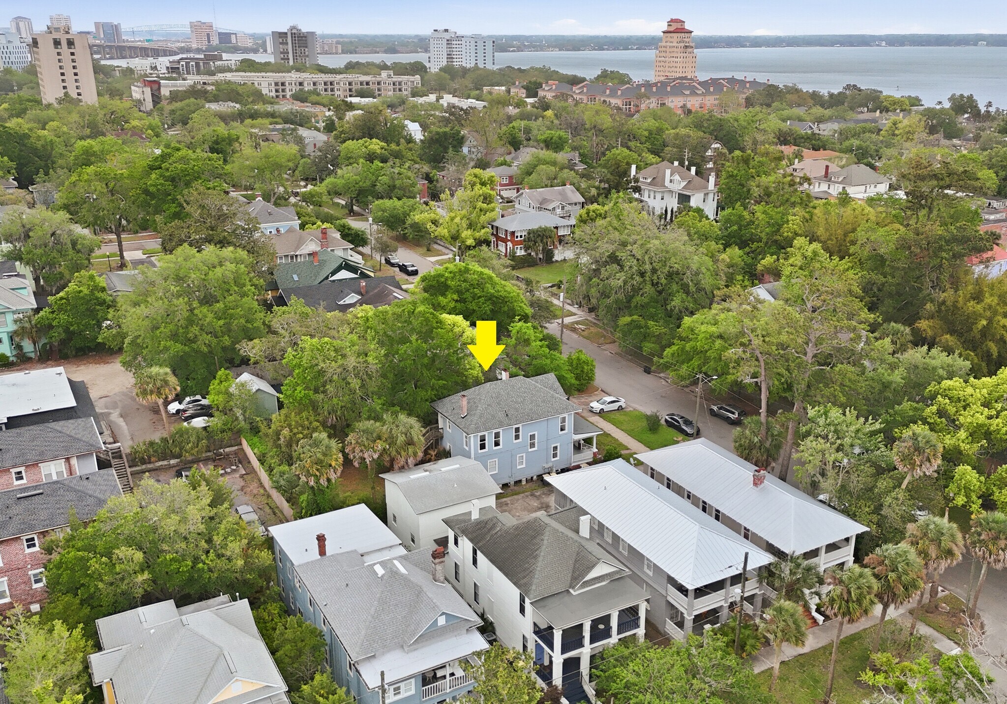 Building Photo - 2253 Herschel St