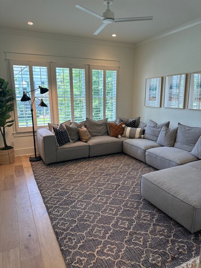 Building Photo - 174 Brailsford St