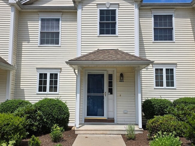 Primary Photo - 148 Mathewson St